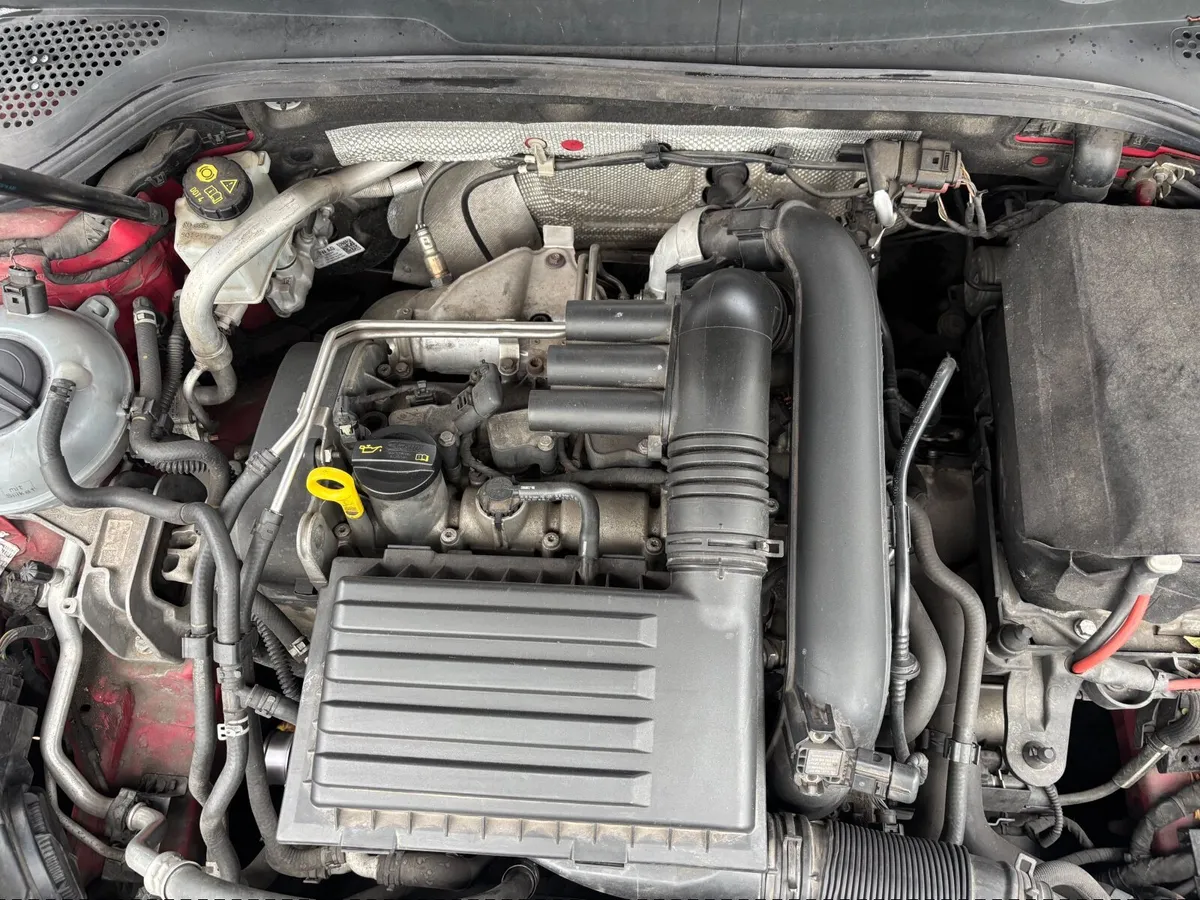 Volkswagen Golf 2014 - Image 3