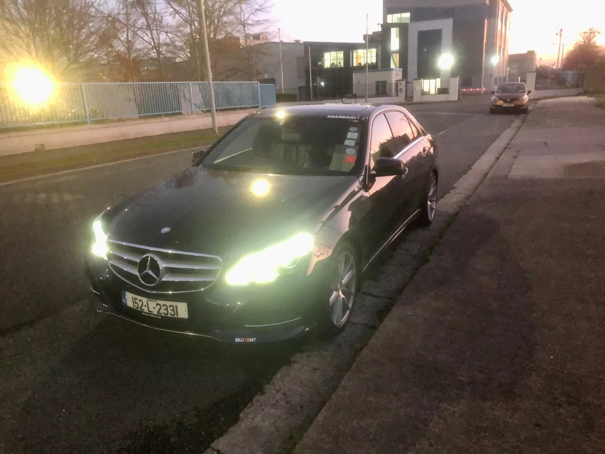 Mercedes-Benz E-Class 2015 W212 - Image 3