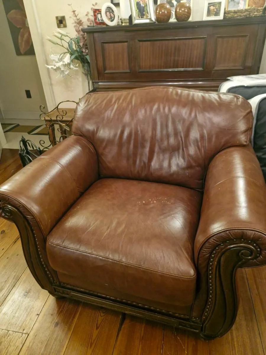 3 piece coach for sale - Image 1