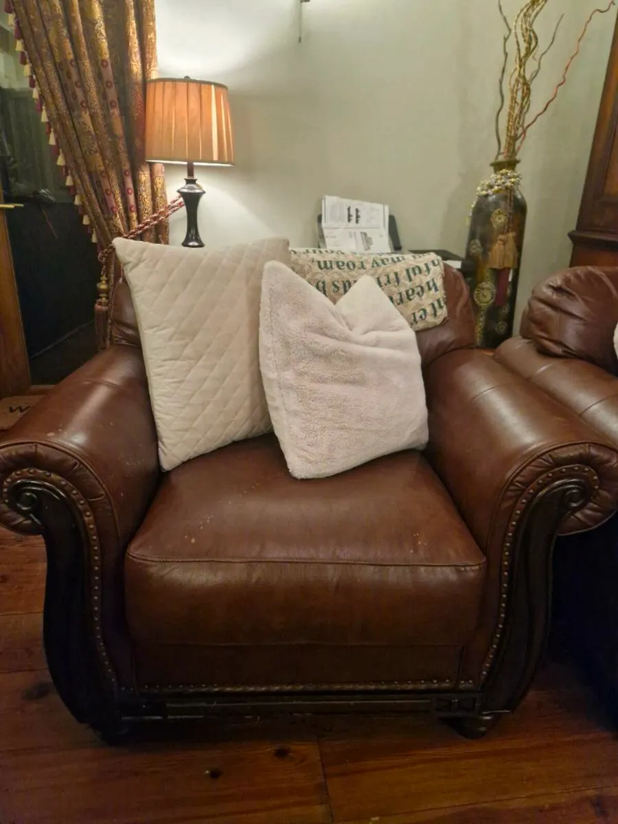 3 piece coach for sale - Image 2