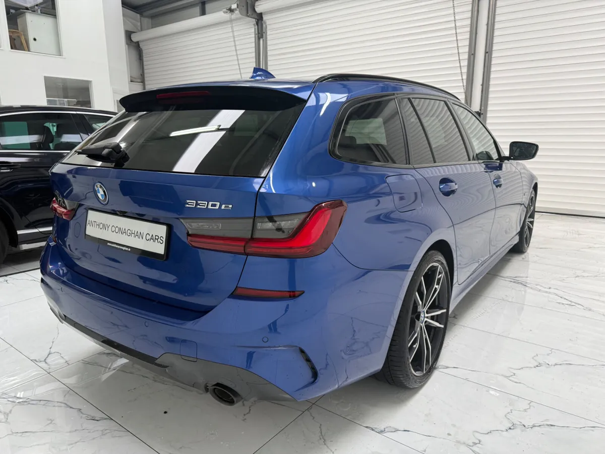 BMW 3-Series 2021 330e Msport Pan Roof - Image 3