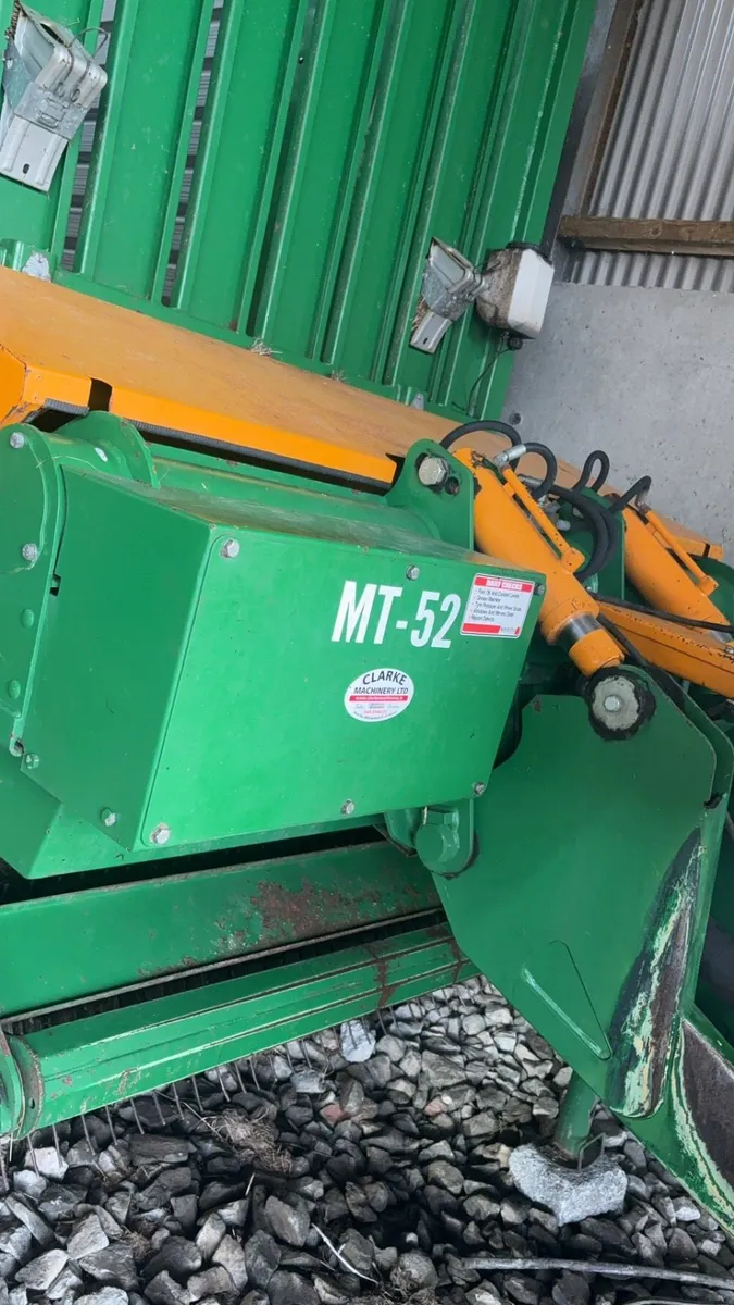 Malone silage wagon - Image 2