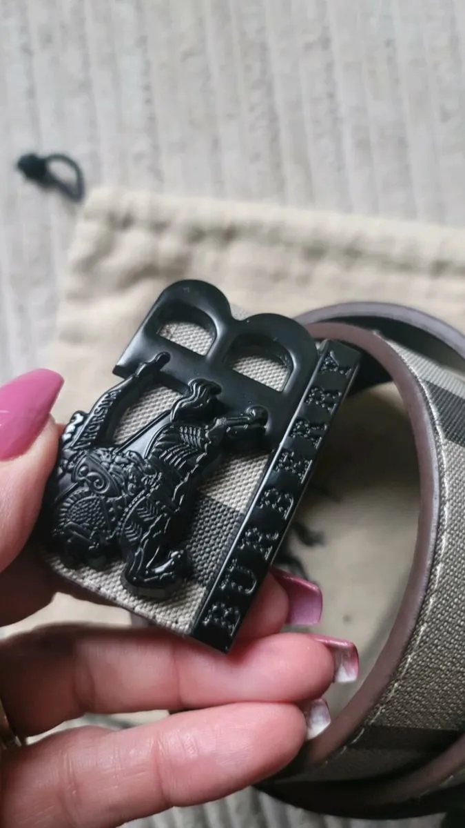 Burberry Iconic Check Reversible Belt - Image 4