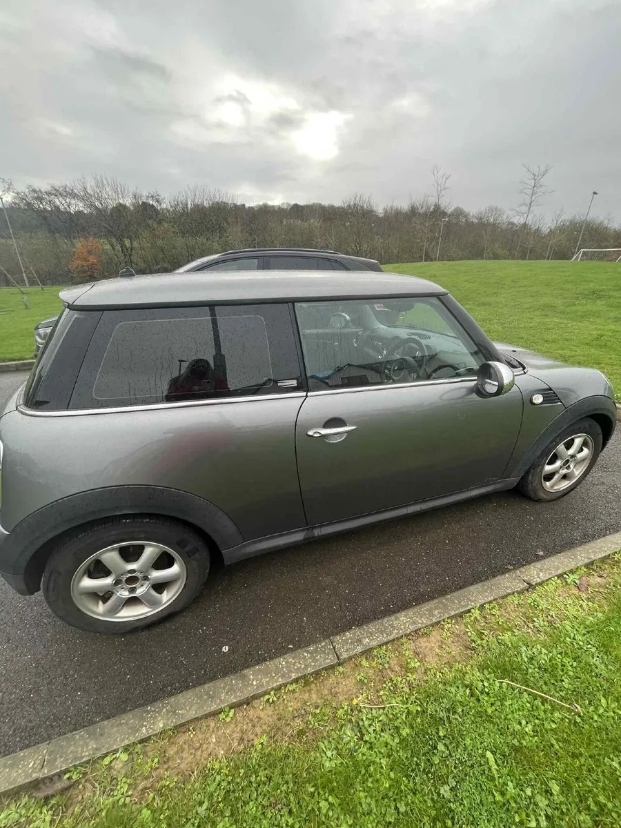 Mini One 2010 for sale/parts - Image 2