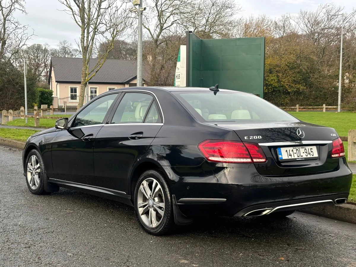 Mercedes-Benz E200 CDI AVANTGARDE 2014 *NEW NCT* - Image 4