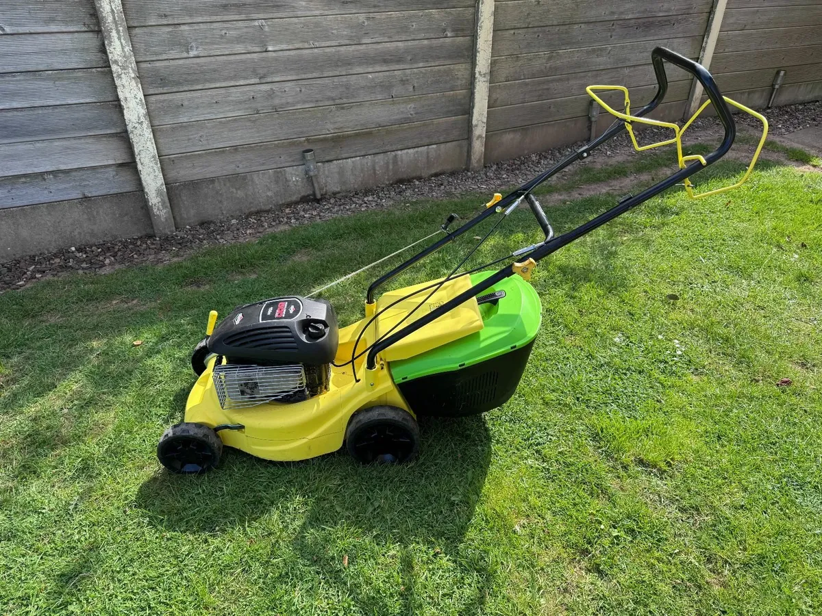 Petrol Lawmower Self Propelled - Image 1