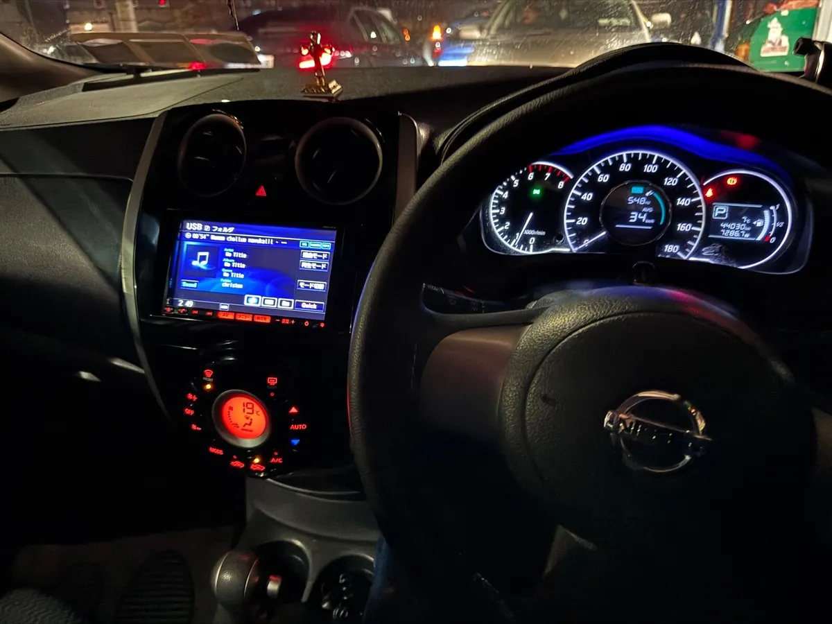 Nissan Note 2013 - Image 2