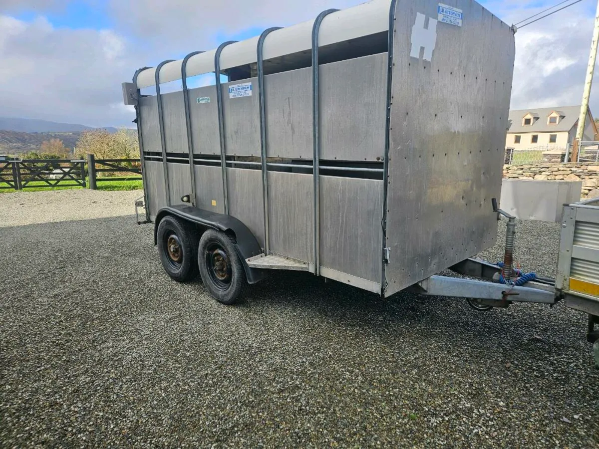 Ifor Williams  cattle box - Image 1