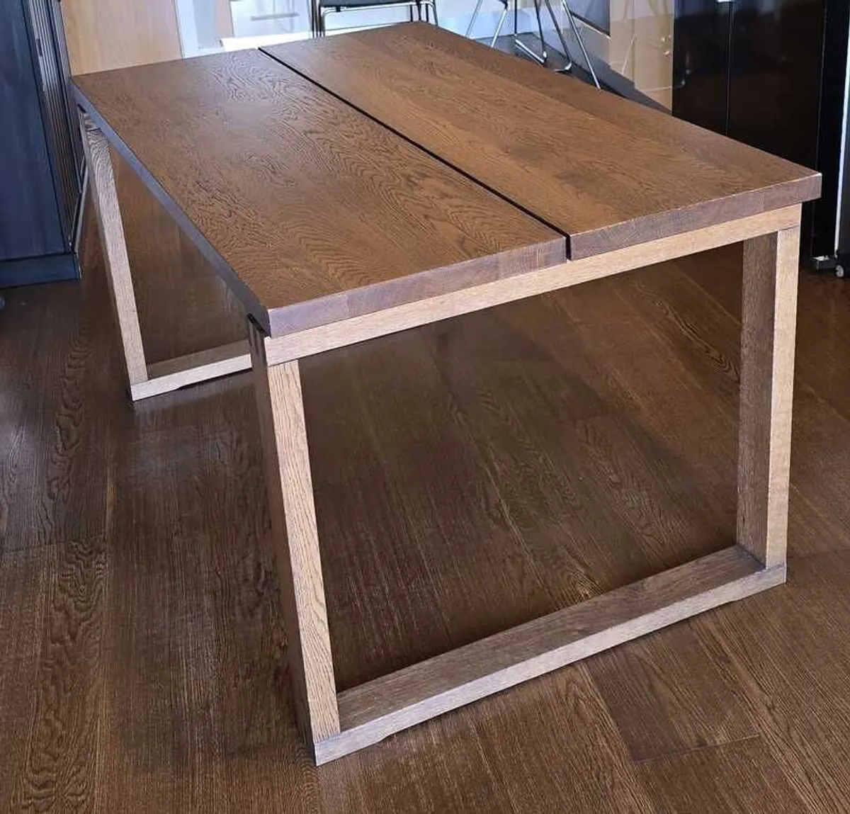 Table, Oak Veneer brown stained, 140x85 cm