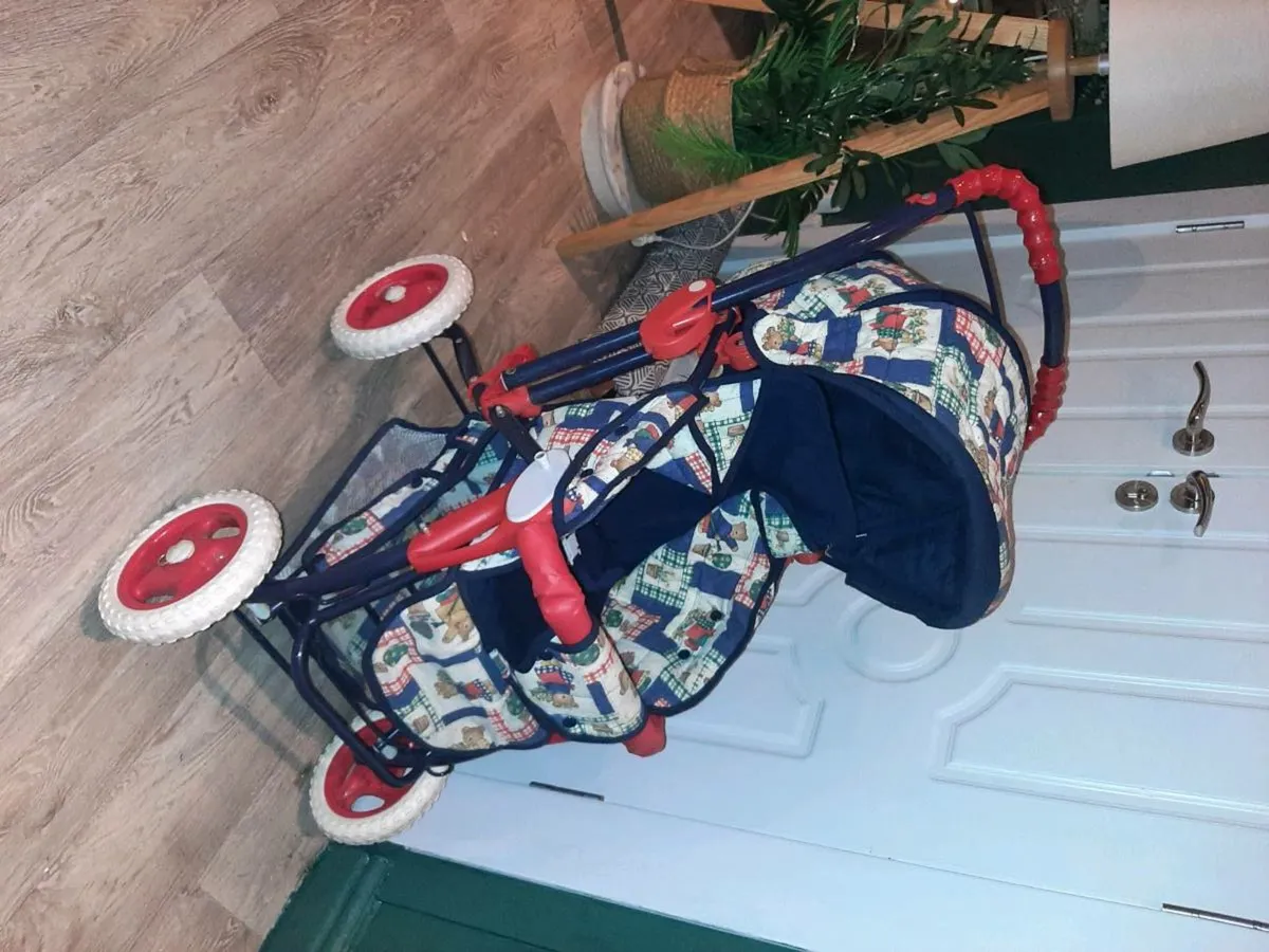 Vintage dolls pram still mew - Image 4