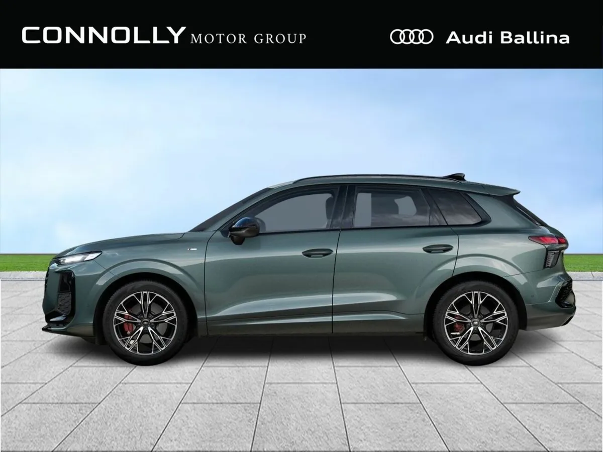 Audi Q3 S-LINE TDI**Includes 3 services** - Image 3