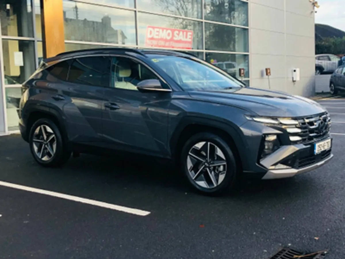 Hyundai Tucson Executive Plus 1.6 Diesel *Demonstr - Image 3