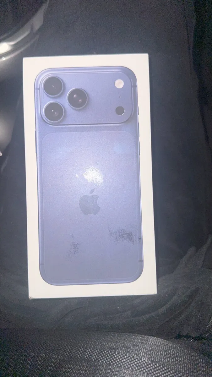 iPhone 17 Pro Max - Image 2