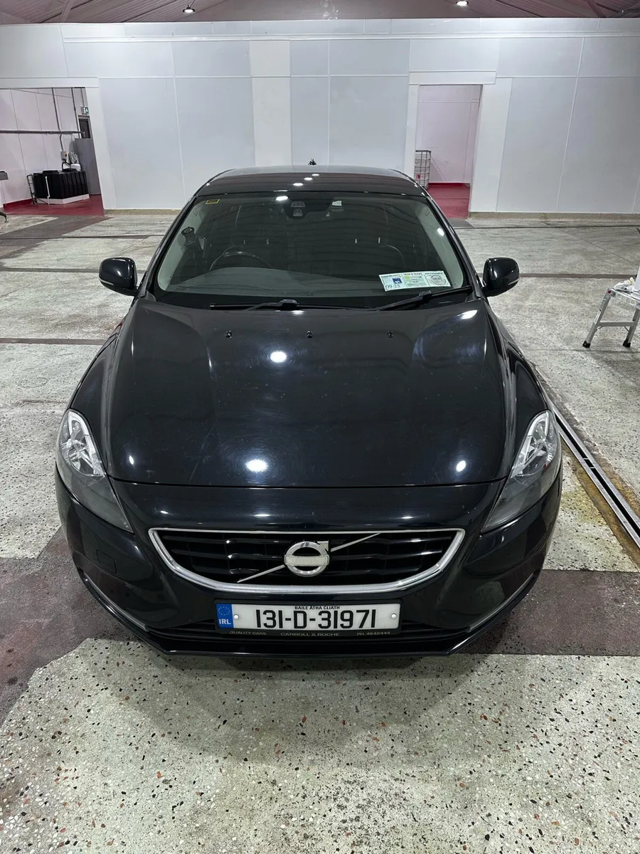 Volvo V40 , Perfect Condition - Image 2