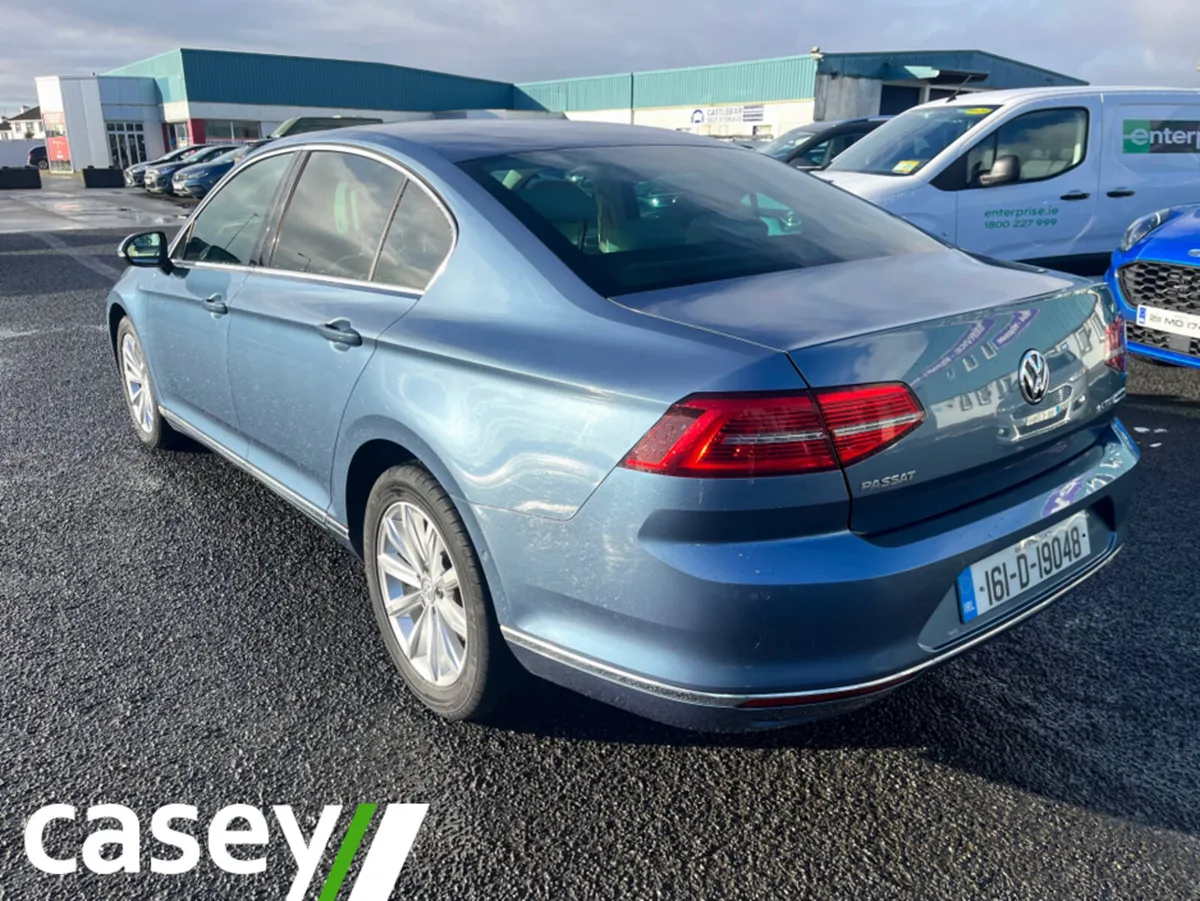 Volkswagen Passat HIGHLINE 2.0 TDI MANUAL 6SPEED F - Image 4