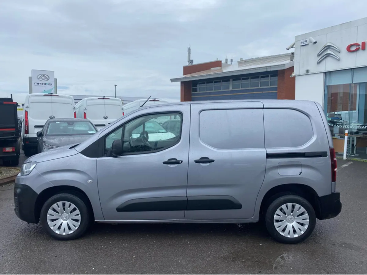 Citroen Berlingo ENT BLUEHDI 75 MWB 65 650KG 3DR - Image 2