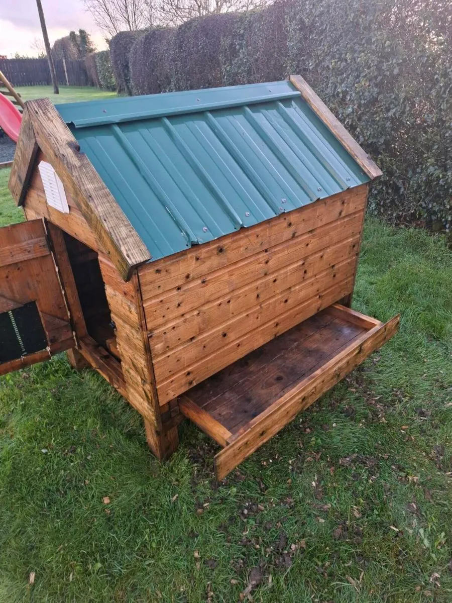 Chicken Coop - Image 2