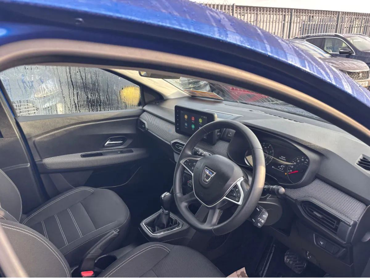 Dacia Sandero COMFORT TCE 90 CVT MY2 MY21.5 5DR - Image 4