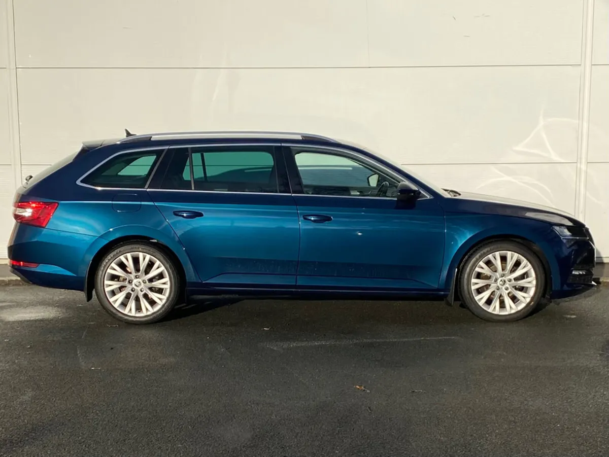 Skoda Superb STYLE 2.0TDI 150 DSG COMBI - Image 4