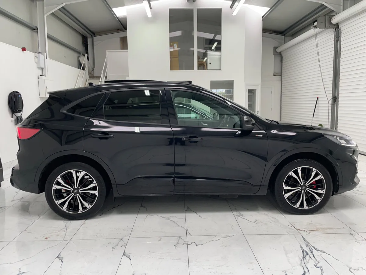 Ford Kuga 2022 ST-Line X Pan Roof - Image 2