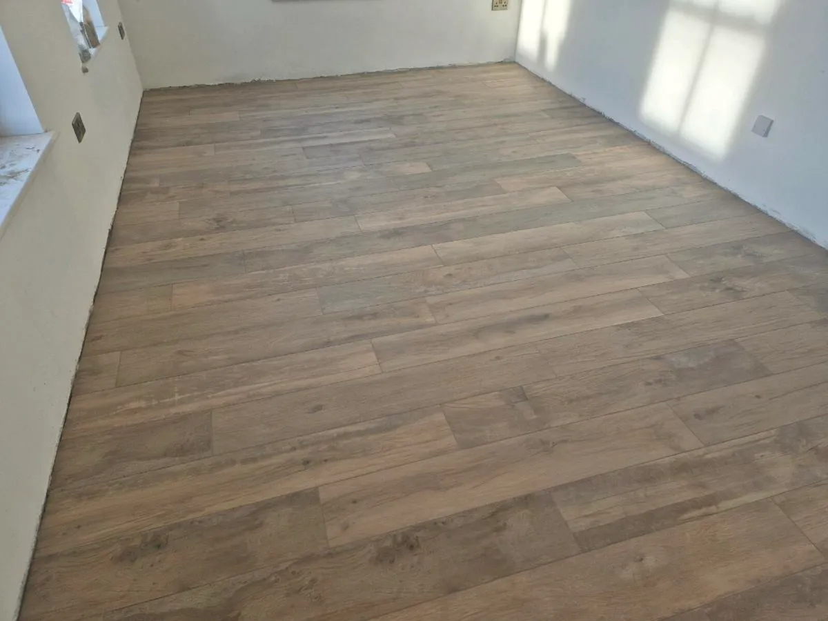 Wood Effect Floor Tiles - Image 4