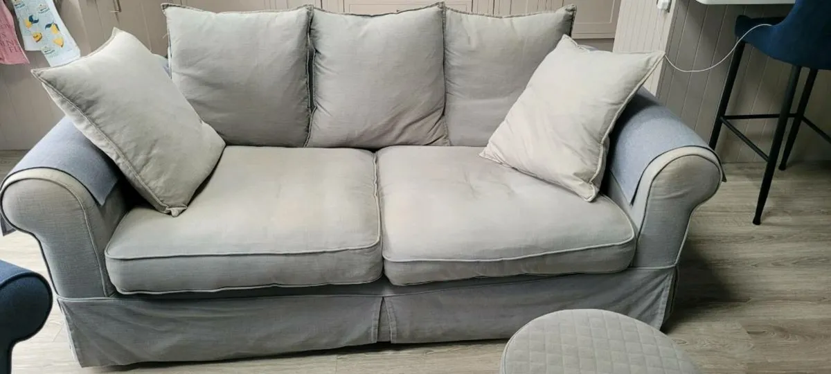 Couch - Image 1