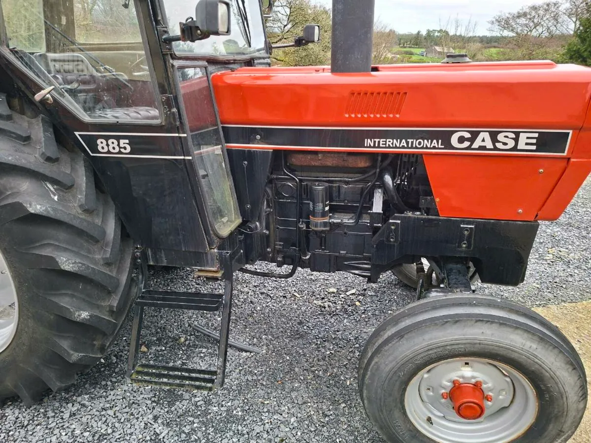Case international 885 - Image 2
