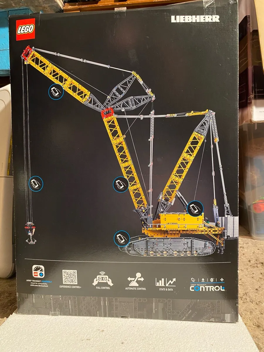 Technic Lego set 42146 brand new in box - Image 4