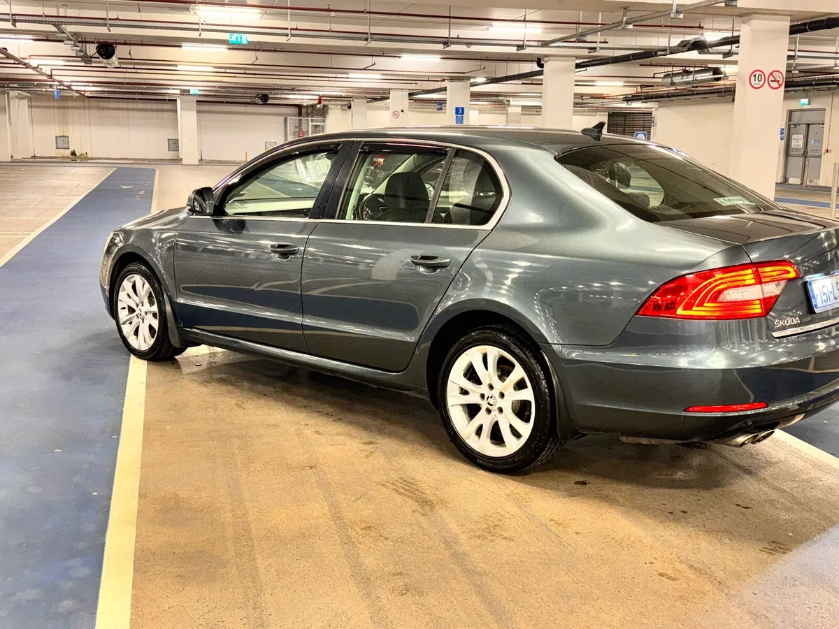 Skoda superb - Image 2