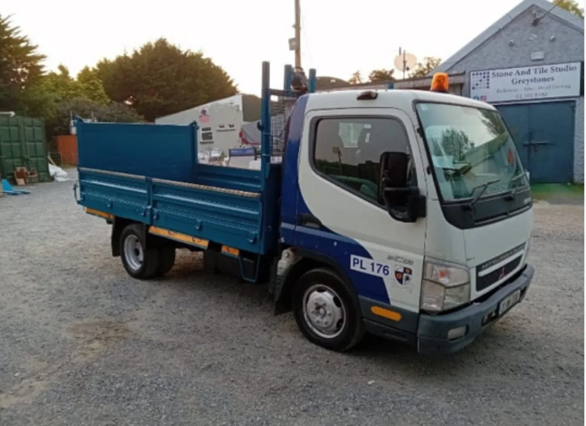 Mitsubishi Canter Fuso tipper 3.5t - Image 1