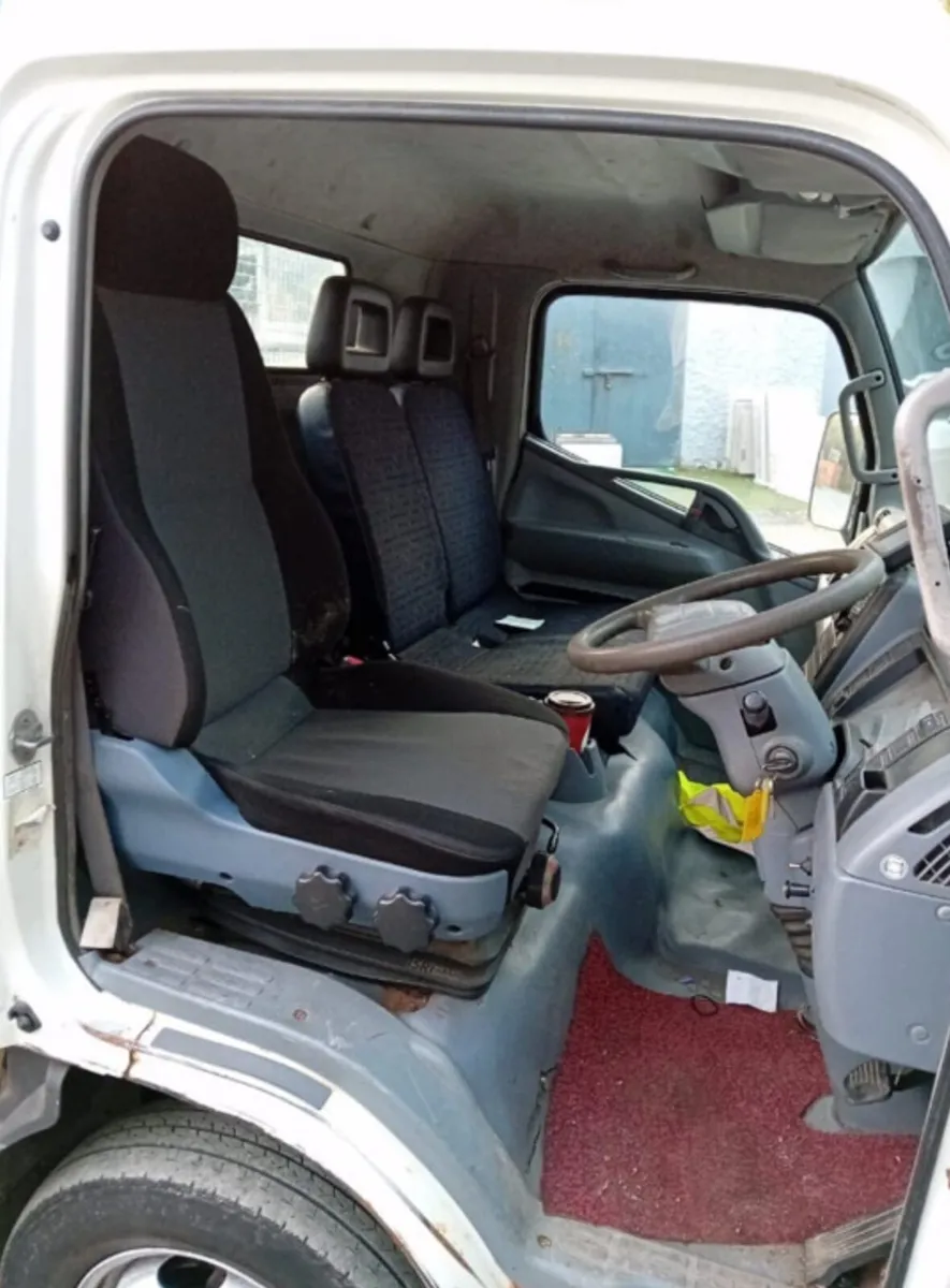 Mitsubishi Canter Fuso tipper 3.5t - Image 2