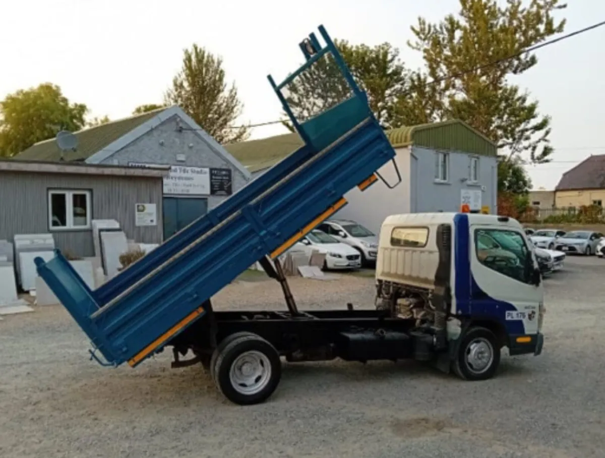 Mitsubishi Canter Fuso tipper 3.5t - Image 3