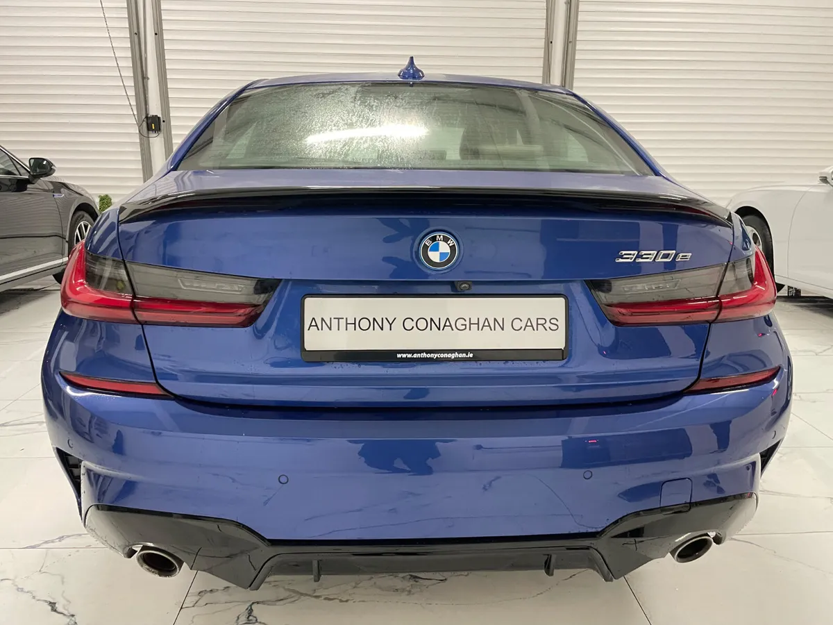 BMW 3-Series 2022 330e Msport - Image 4
