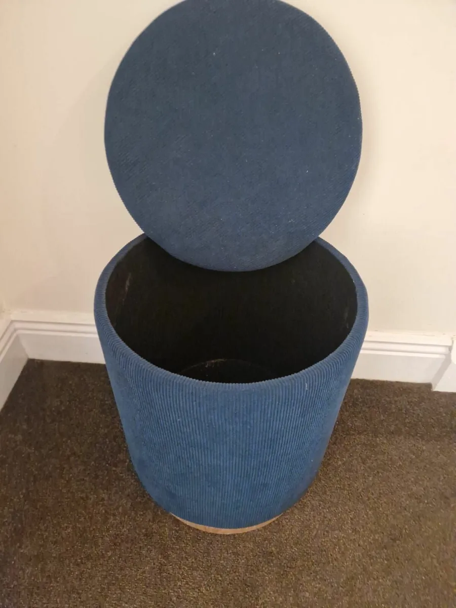 Dark Green Pouffe/Foot Stool with storage - Image 2