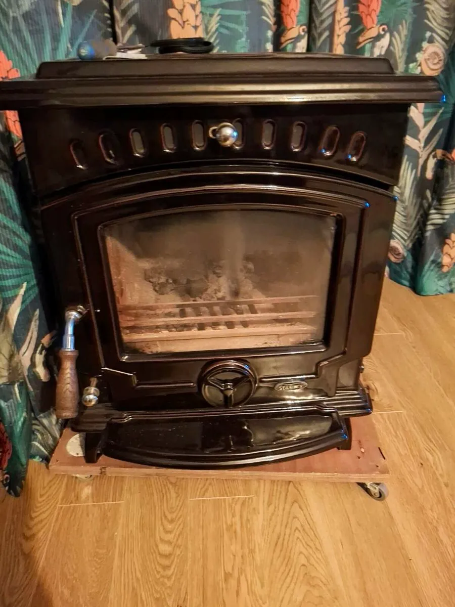 Stove - Image 1