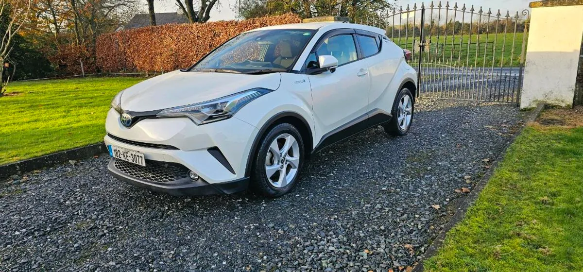 Toyota C-HR 1.8 hybrid - Image 2