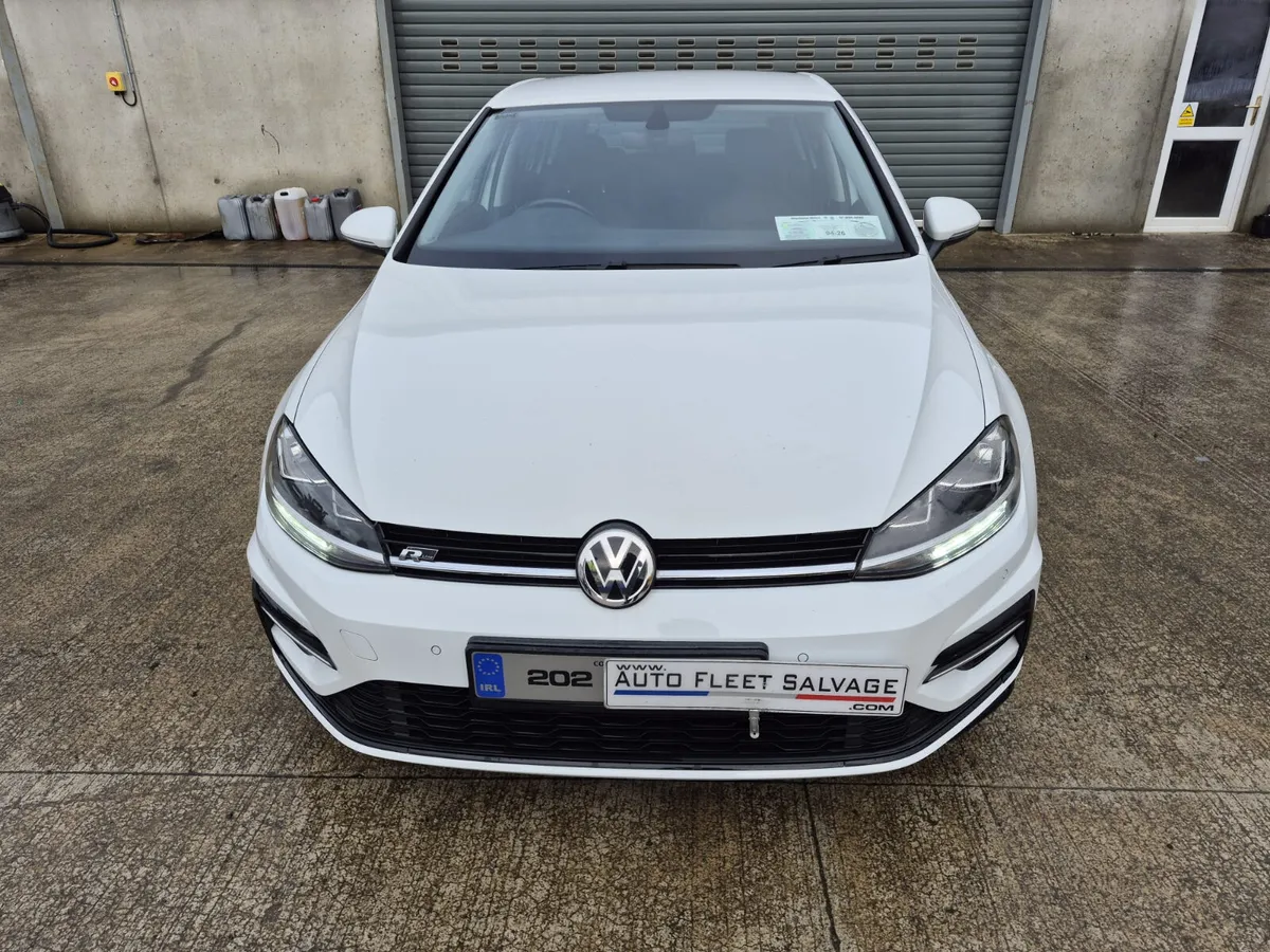 202 VW GOLF 1.6 TDI R-LINE - Image 2
