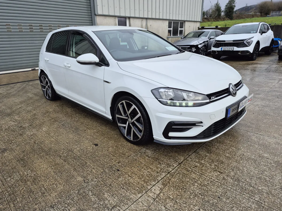 202 VW GOLF 1.6 TDI R-LINE - Image 1