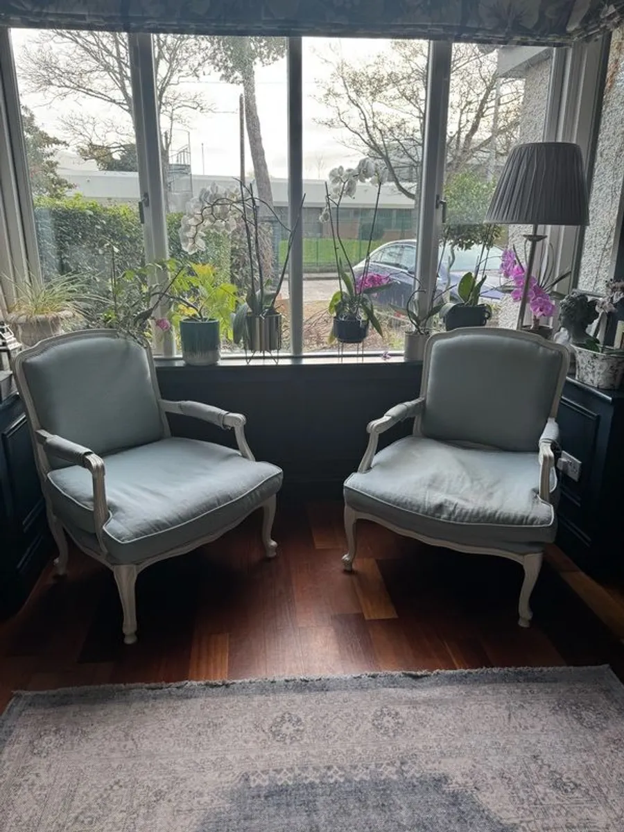 Armchair in duck egg linen. - Image 4