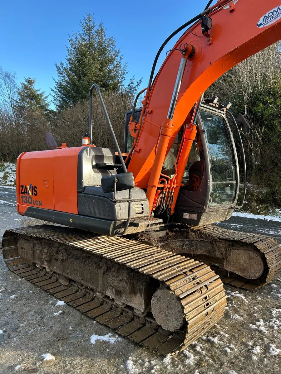 Hitachi 130-5 - Image 4