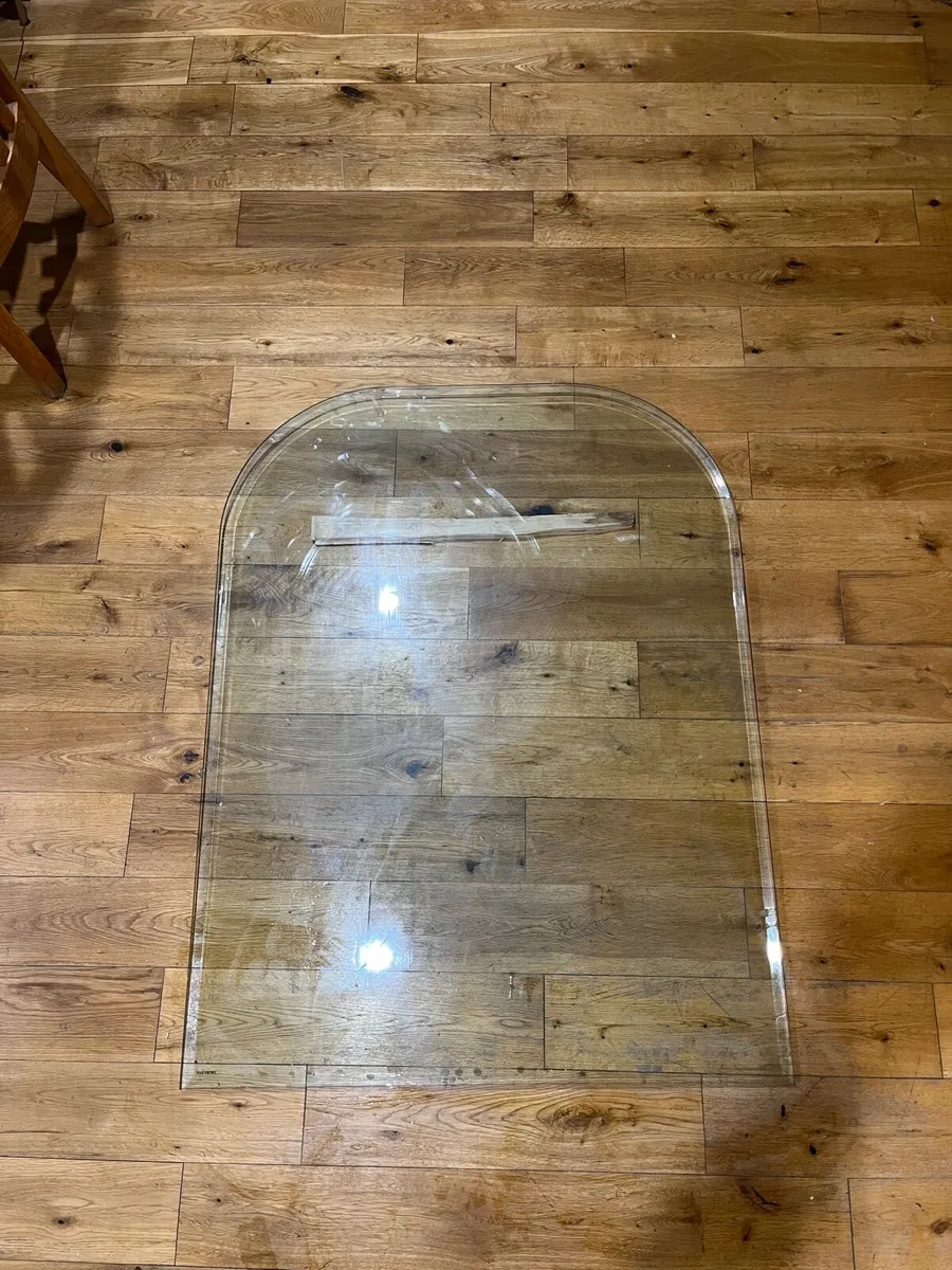 Glass Stove Heart - Excellent Condition - Image 3