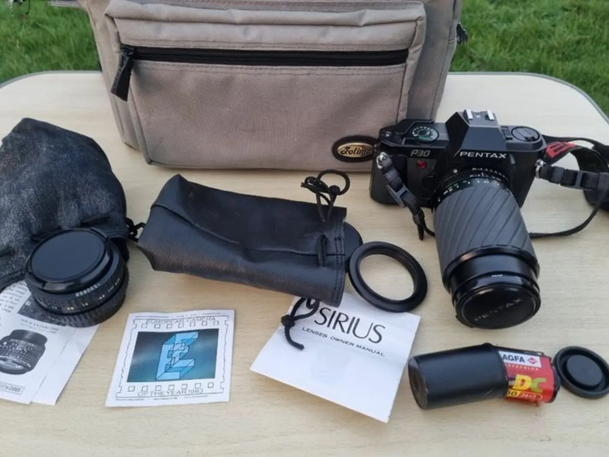 Pentax P30 camera set, two lenses, bag, film - Image 1