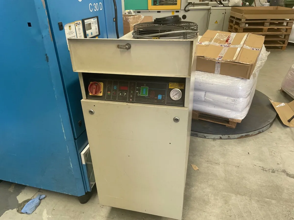 Water chiller - Image 1