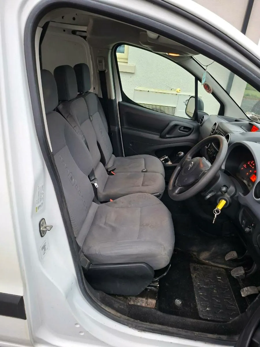 3 Seater Berlingo - Image 3