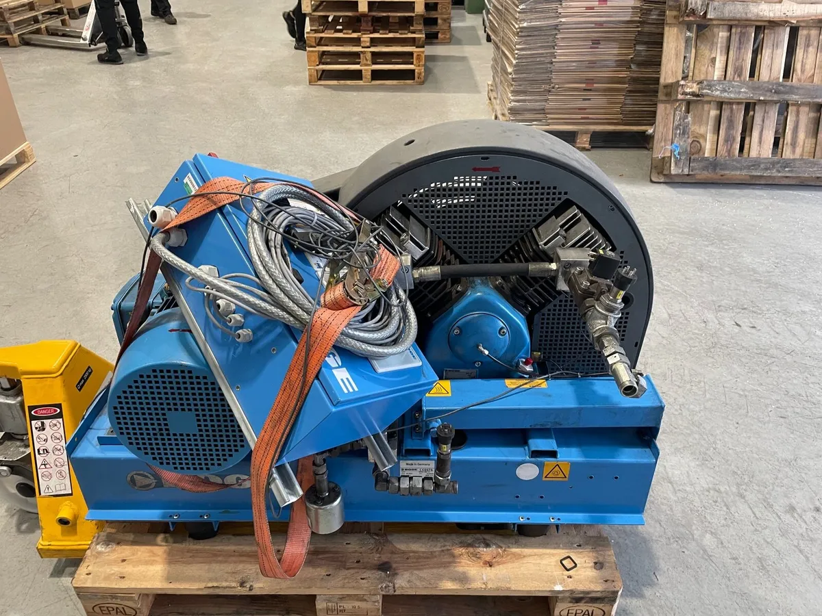 Air compressor - Image 2