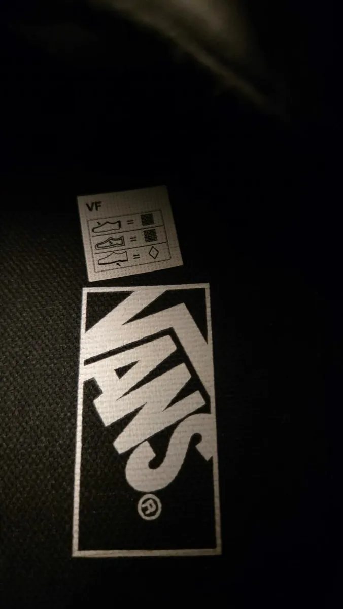 VANS canvas/ sneakers brand NEW - Image 2