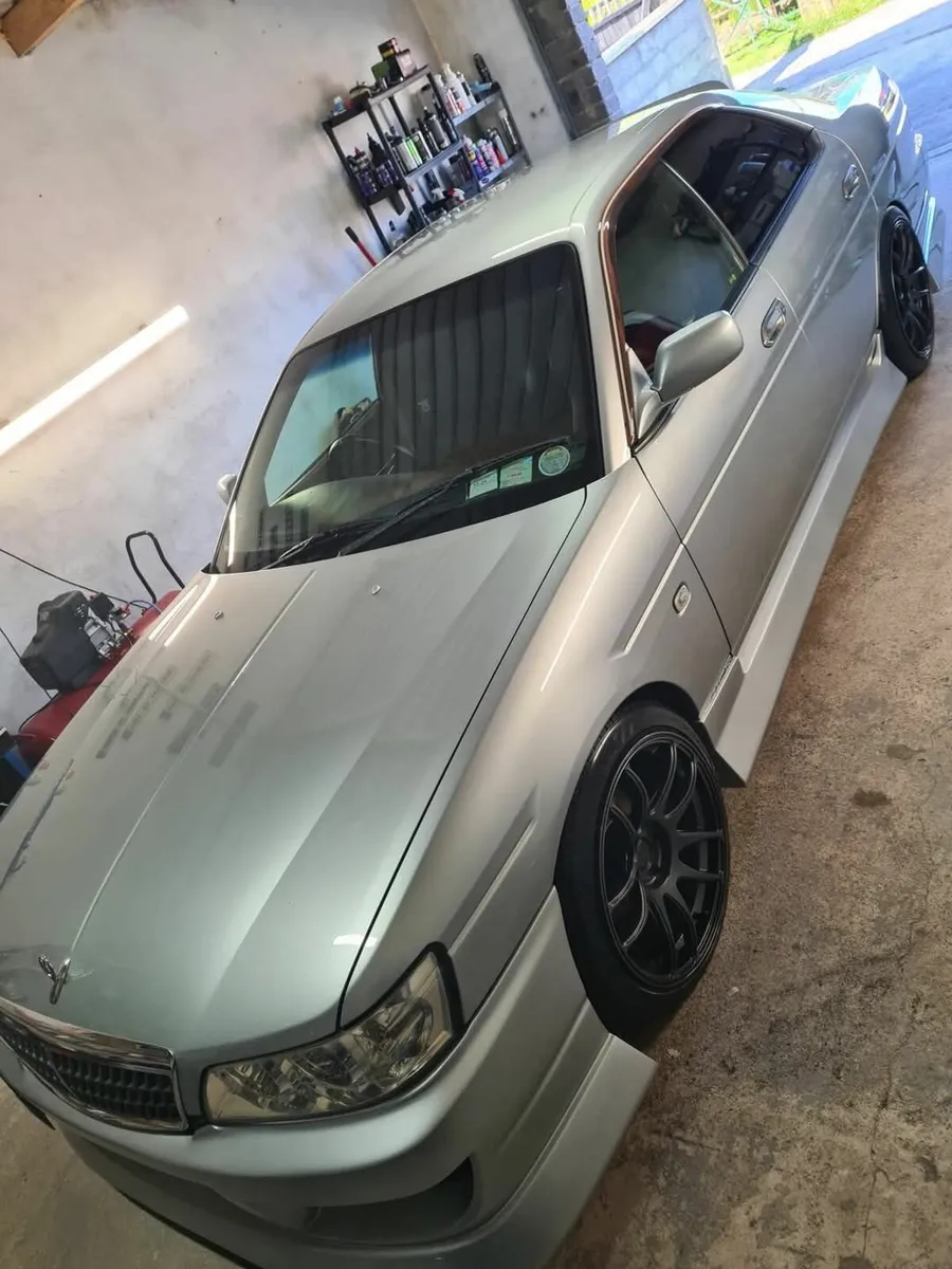 Nissan Laurel C35 - Image 2