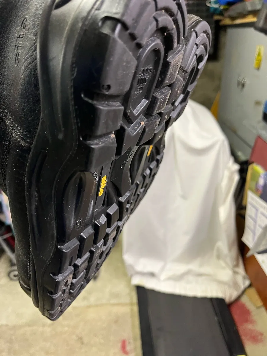 Work boots - Image 3