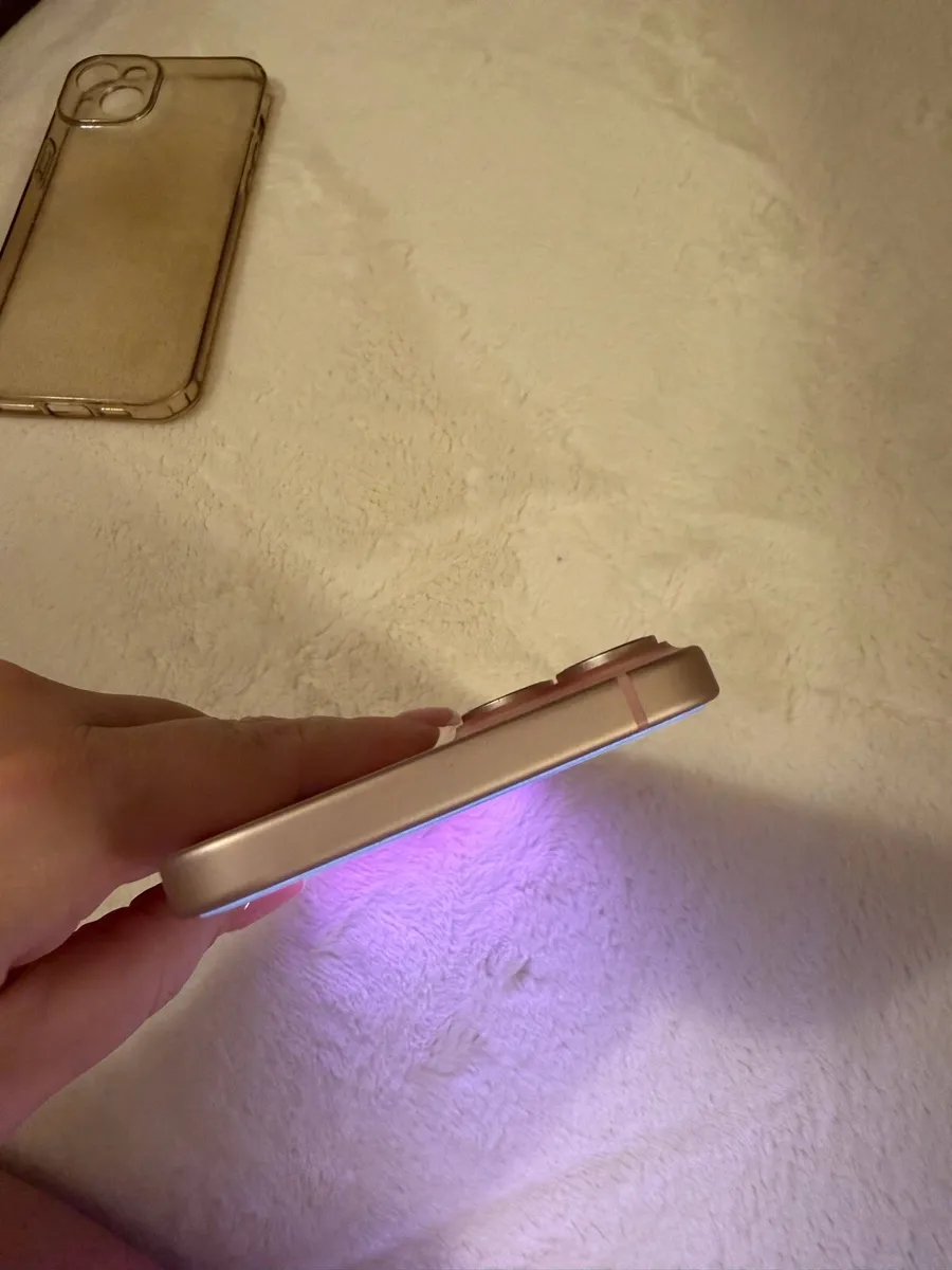 iPhone 15 Plus - Image 3