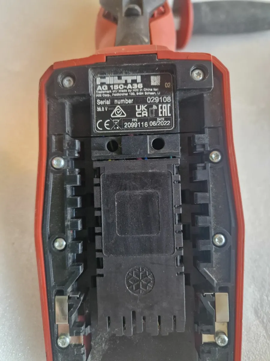 Hilti grinder 36V  150mm - Image 2